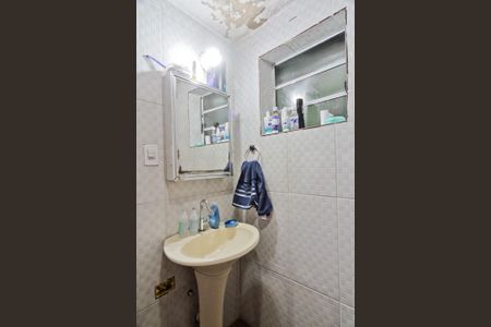 Casa à venda com 300m², 2 quartos e 4 vagasBanheiro