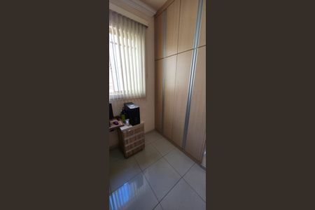 Apartamento à venda com 130m², 4 quartos e 1 vagaQuarto