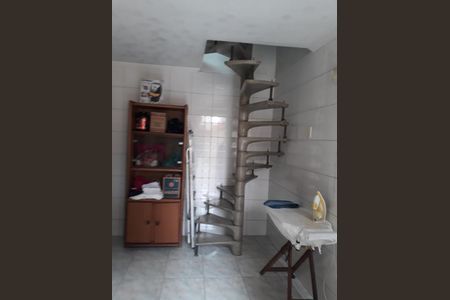 Casa à venda com 270m², 3 quartos e 2 vagasLavanderia