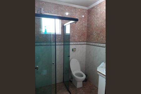 Casa à venda com 270m², 3 quartos e 2 vagasBanheiro