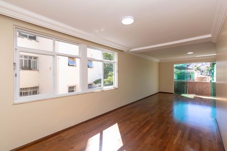 Apartamento para alugar com 150m², 3 quartos e 2 vagas Apartamento para alugar com 150m², 3 quartos e 2 vagasSala