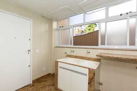 Apartamento para alugar com 150m², 3 quartos e 2 vagas Apartamento para alugar com 150m², 3 quartos e 2 vagasÁrea de Serviço