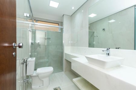 Apartamento para alugar com 150m², 3 quartos e 2 vagas Apartamento para alugar com 150m², 3 quartos e 2 vagasBanheiro Social