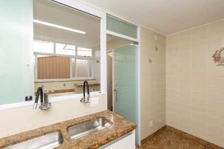 Apartamento para alugar com 150m², 3 quartos e 2 vagas Apartamento para alugar com 150m², 3 quartos e 2 vagasCozinha