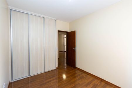 Apartamento para alugar com 150m², 3 quartos e 2 vagas Apartamento para alugar com 150m², 3 quartos e 2 vagasSuíte