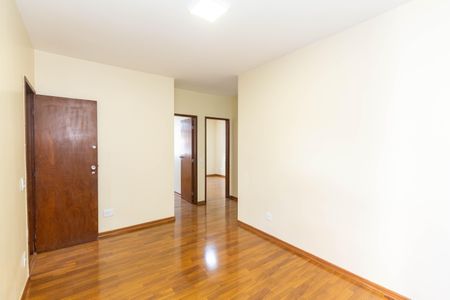 Apartamento para alugar com 150m², 3 quartos e 2 vagas Apartamento para alugar com 150m², 3 quartos e 2 vagasSala