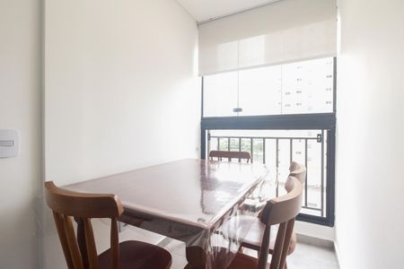 Apartamento para alugar com 40m², 2 quartos e 1 vagaVaranda