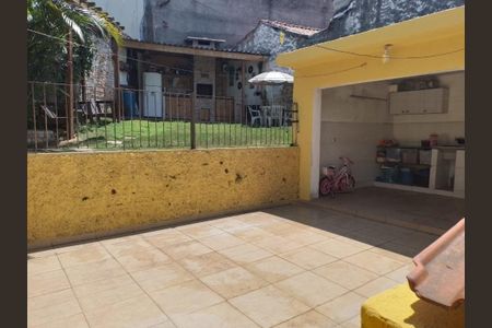 Casa para alugar com 166m², 3 quartos e 2 vagas Casa para alugar com 166m², 3 quartos e 2 vagasQuintal