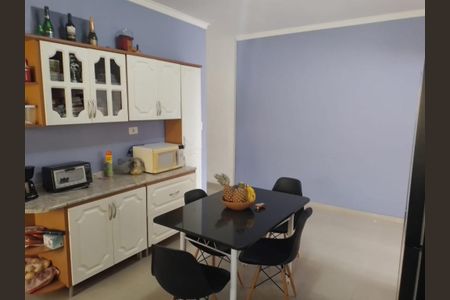 Casa para alugar com 166m², 3 quartos e 2 vagas Casa para alugar com 166m², 3 quartos e 2 vagasCozinha