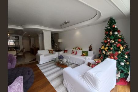 Casa à venda com 253m², 3 quartos e 4 vagas Casa à venda com 253m², 3 quartos e 4 vagasSala