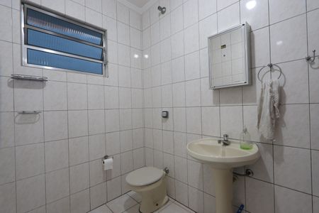 Casa à venda com 126m², 4 quartos e 3 vagasBanheiro