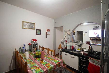 Casa à venda com 125m², 4 quartos e 2 vagasCozinha