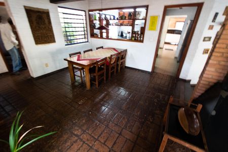 Casa à venda com 1500m², 3 quartos e 4 vagas Casa à venda com 1500m², 3 quartos e 4 vagasCopa