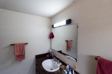 Casa à venda com 1500m², 3 quartos e 4 vagas Casa à venda com 1500m², 3 quartos e 4 vagasBanheiro da Suíte