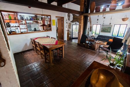 Casa à venda com 1500m², 3 quartos e 4 vagas Casa à venda com 1500m², 3 quartos e 4 vagasCopa