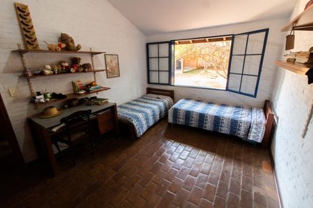 Casa à venda com 1500m², 3 quartos e 4 vagas Casa à venda com 1500m², 3 quartos e 4 vagasVista do Quarto 2