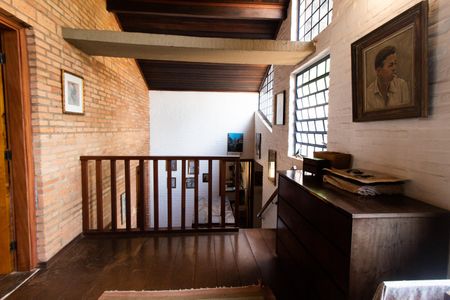 Casa à venda com 1500m², 3 quartos e 4 vagas Casa à venda com 1500m², 3 quartos e 4 vagasMezanino