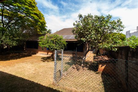 Casa à venda com 1500m², 3 quartos e 4 vagas Casa à venda com 1500m², 3 quartos e 4 vagasVista da Edícula