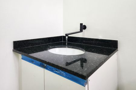 Studio para alugar com 28m², 1 quarto e sem vaga Studio para alugar com 28m², 1 quarto e sem vagaBanheiro Social