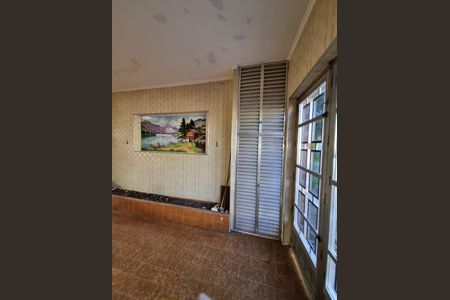 Casa à venda com 107m², 3 quartos e 2 vagas Casa à venda com 107m², 3 quartos e 2 vagasSala