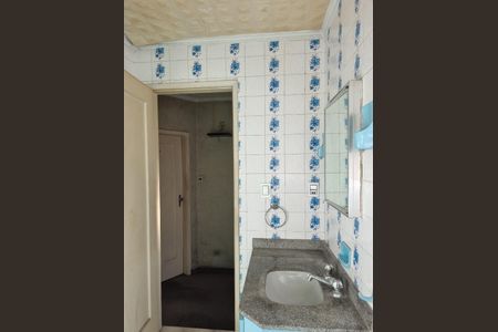 Casa à venda com 107m², 3 quartos e 2 vagas Casa à venda com 107m², 3 quartos e 2 vagasBanheiro