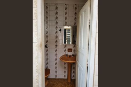 Casa à venda com 107m², 3 quartos e 2 vagas Casa à venda com 107m², 3 quartos e 2 vagasBanheiro