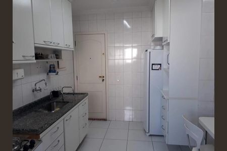 Apartamento à venda com 88m², 3 quartos e 2 vagasCozinha