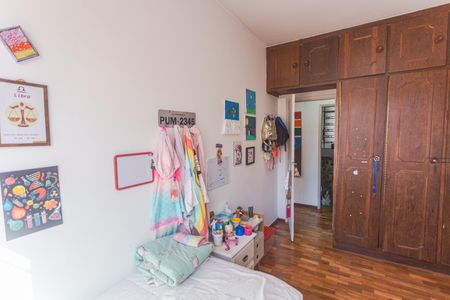 Apartamento à venda com 97m², 3 quartos e 1 vagaQuarto 2