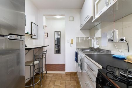 Apartamento à venda com 52m², 2 quartos e 1 vagaCozinha