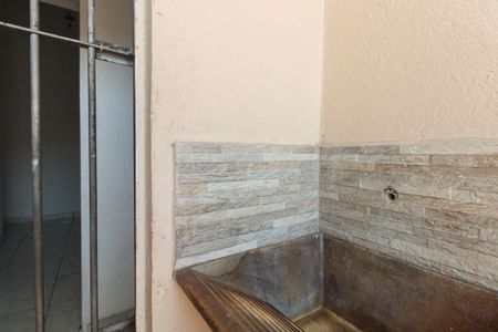 Casa para alugar com 60m², 1 quarto e sem vagaÁrea de Serviço 