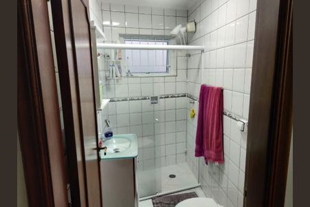 Casa à venda com 220m², 3 quartos e 4 vagasBanheiro