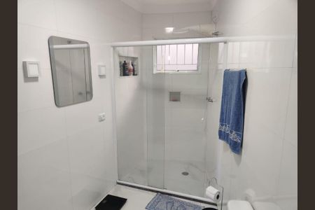 Casa à venda com 220m², 3 quartos e 4 vagasBanheiro