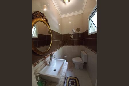 Casa à venda com 223m², 3 quartos e 4 vagas Casa à venda com 223m², 3 quartos e 4 vagasLavabo