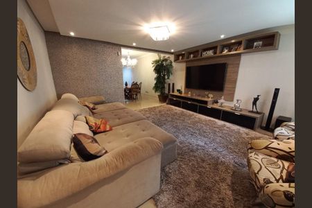 Sala de casa à venda com 3 quartos, 223m² em Vila Bertioga, São Paulo