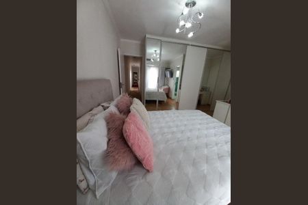 Casa à venda com 223m², 3 quartos e 4 vagas Casa à venda com 223m², 3 quartos e 4 vagasDormitório