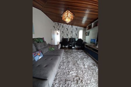 Casa à venda com 223m², 3 quartos e 4 vagas Casa à venda com 223m², 3 quartos e 4 vagasDormitório