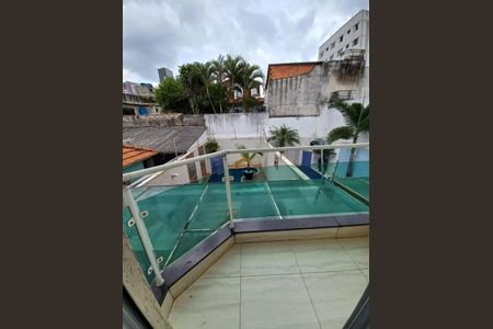 Casa à venda com 223m², 3 quartos e 4 vagas Casa à venda com 223m², 3 quartos e 4 vagasVaranda