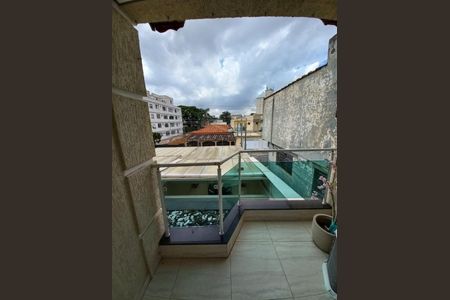 Casa à venda com 223m², 3 quartos e 4 vagas Casa à venda com 223m², 3 quartos e 4 vagasVaranda