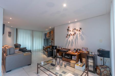 Apartamento à venda com 221m², 4 quartos e 4 vagasSala