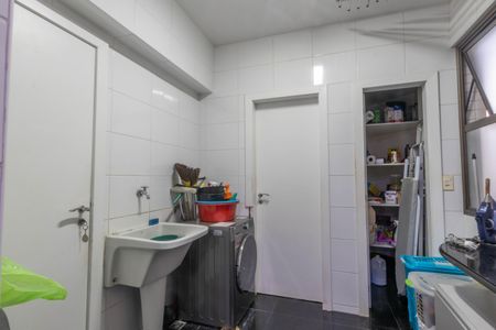 Apartamento à venda com 221m², 4 quartos e 4 vagasÁrea de Serviço