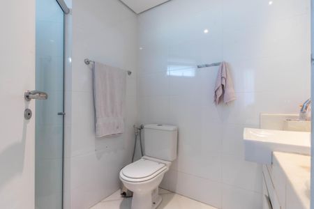Apartamento à venda com 221m², 4 quartos e 4 vagasBanheiro