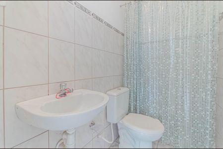 Casa para alugar com 82m², 1 quarto e 1 vaga Casa para alugar com 82m², 1 quarto e 1 vagaBanheiro