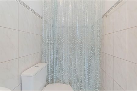 Casa para alugar com 82m², 1 quarto e 1 vaga Casa para alugar com 82m², 1 quarto e 1 vagaBanheiro