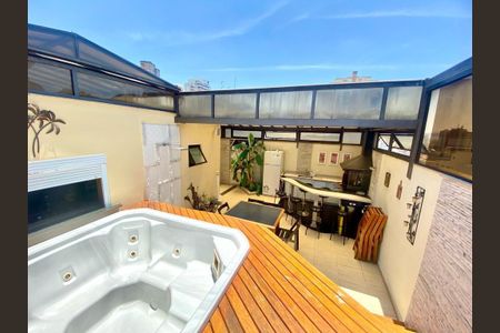 Apartamento à venda com 265m², 3 quartos e 4 vagas Apartamento à venda com 265m², 3 quartos e 4 vagasArea Gourmet