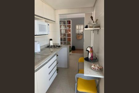 Apartamento à venda com 74m², 3 quartos e 1 vaga Apartamento à venda com 74m², 3 quartos e 1 vagaCozinha