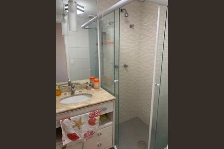 Apartamento à venda com 74m², 3 quartos e 1 vaga Apartamento à venda com 74m², 3 quartos e 1 vagaBanheiro
