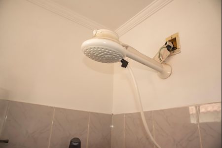 Casa à venda com 320m², 5 quartos e 4 vagasEdícula - Banheiro