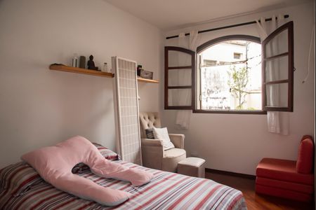 Casa à venda com 320m², 5 quartos e 4 vagasSuíte 1