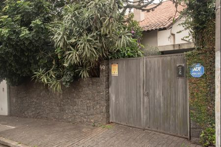 Casa à venda com 320m², 5 quartos e 4 vagasFrente