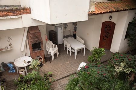 Casa à venda com 320m², 5 quartos e 4 vagasVista da Suíte 1